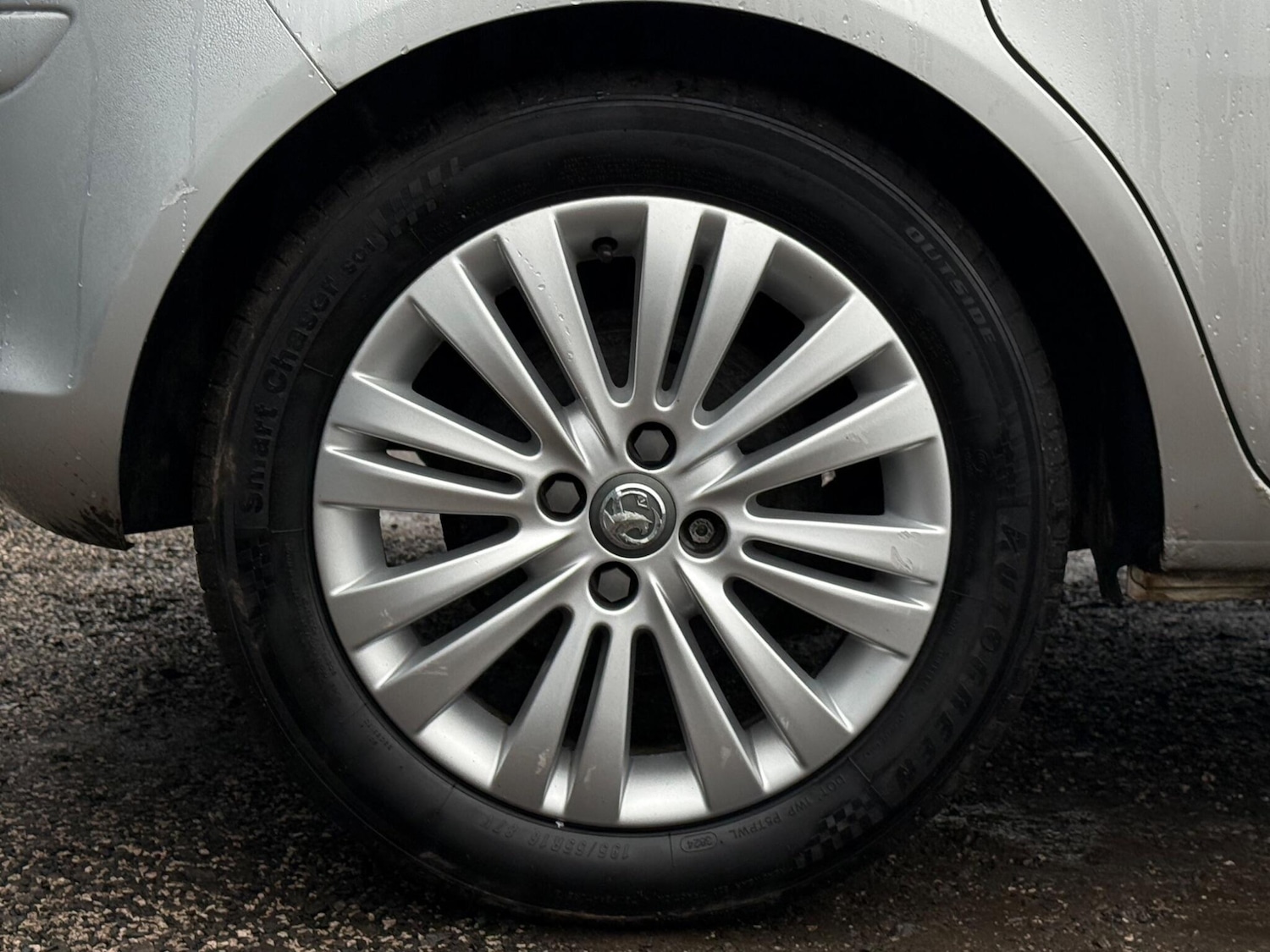 Used Vauxhall Corsa 2011 for sale - 77174611: Photo 12