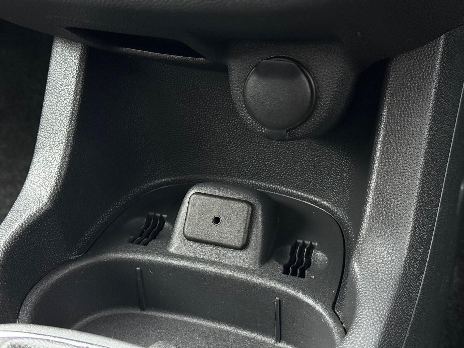 Used Vauxhall Corsa 2011 for sale - 77174611: Photo 28