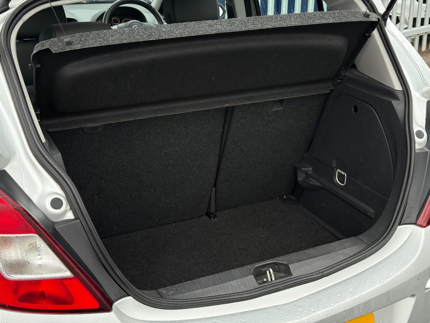 Used Vauxhall Corsa 2011 for sale - 77174611: Photo 31