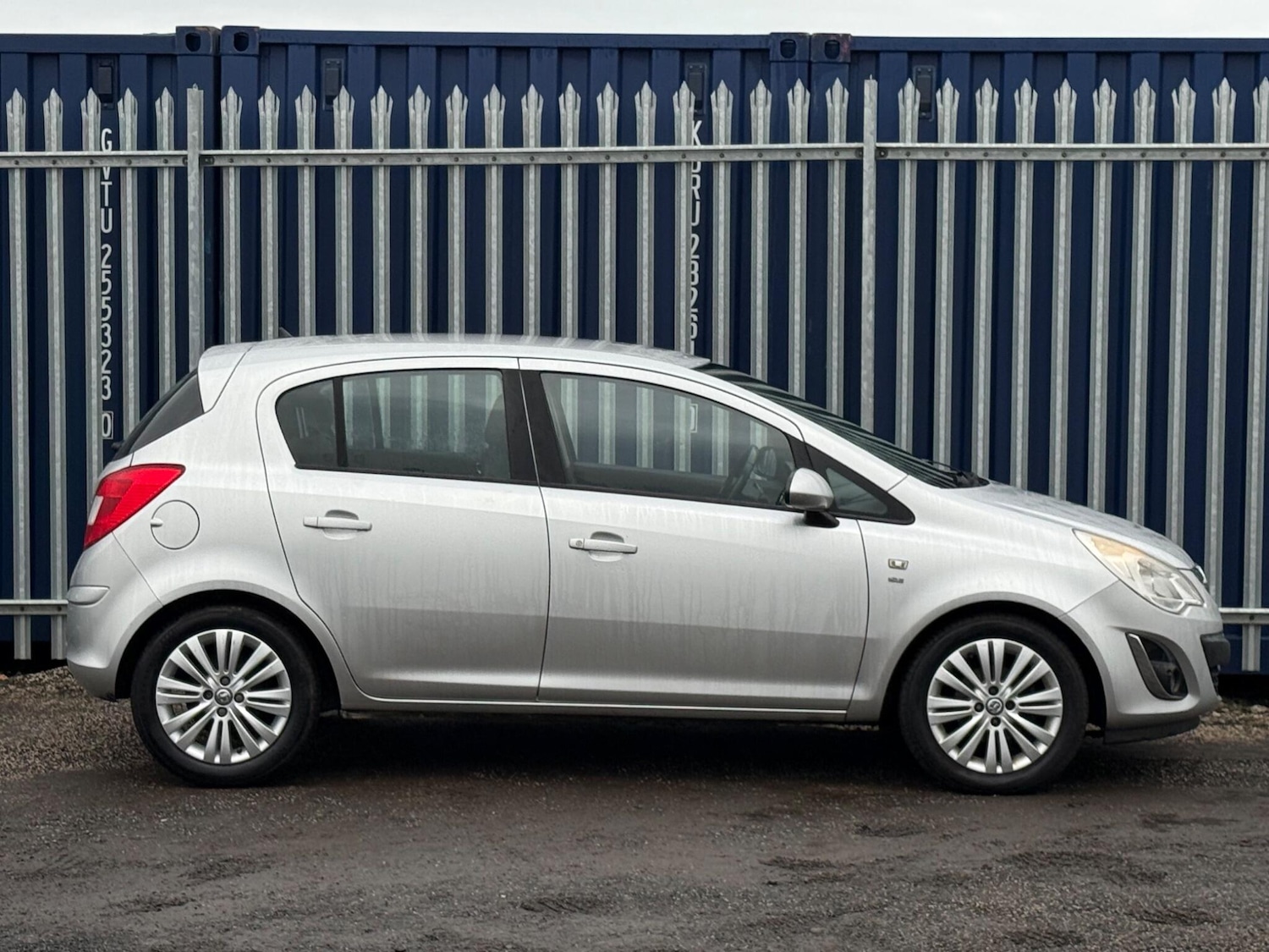 Used Vauxhall Corsa 2011 for sale - 77174611: Photo 6