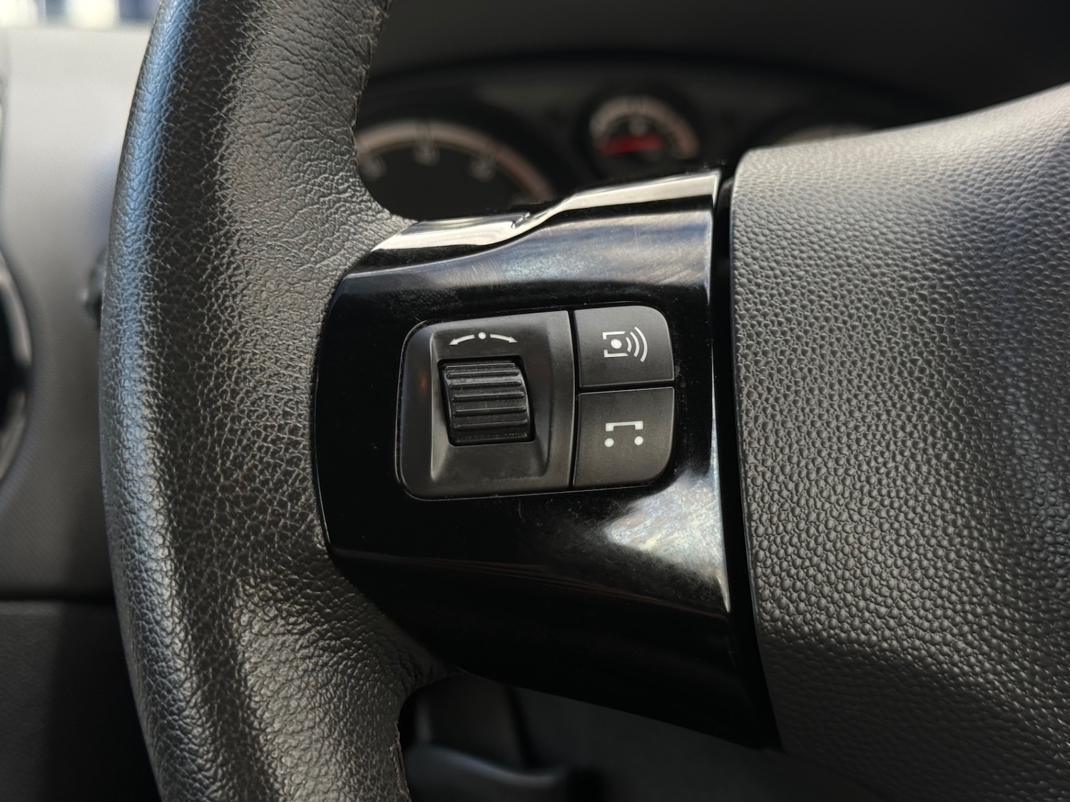 Used Vauxhall Corsa 2014 for sale - 76177681: Photo 24