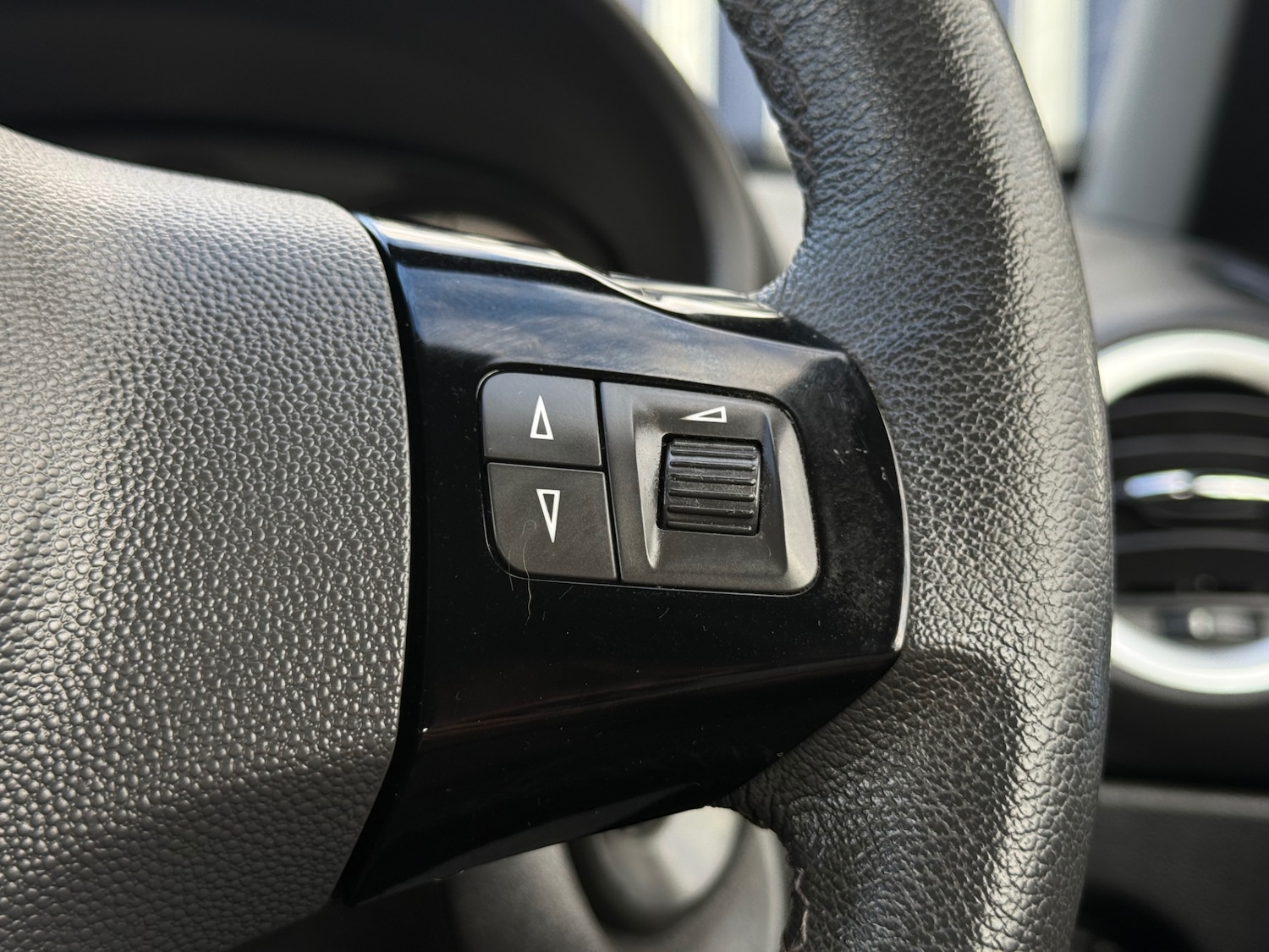 Used Vauxhall Corsa 2014 for sale - 76177681: Photo 25