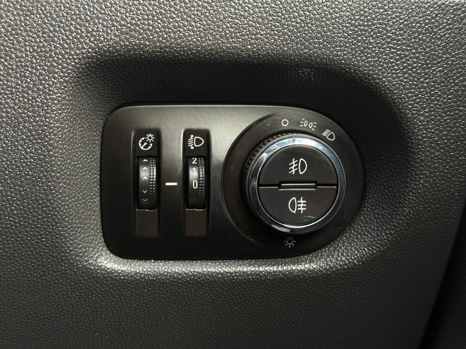 Used Vauxhall Corsa 2014 for sale - 76177681: Photo 26
