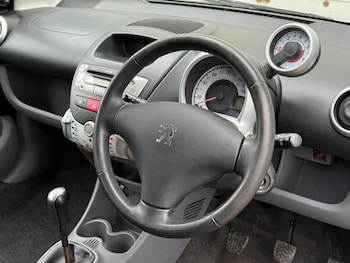 Used Peugeot 107 2010 for sale - 78058274: Photo