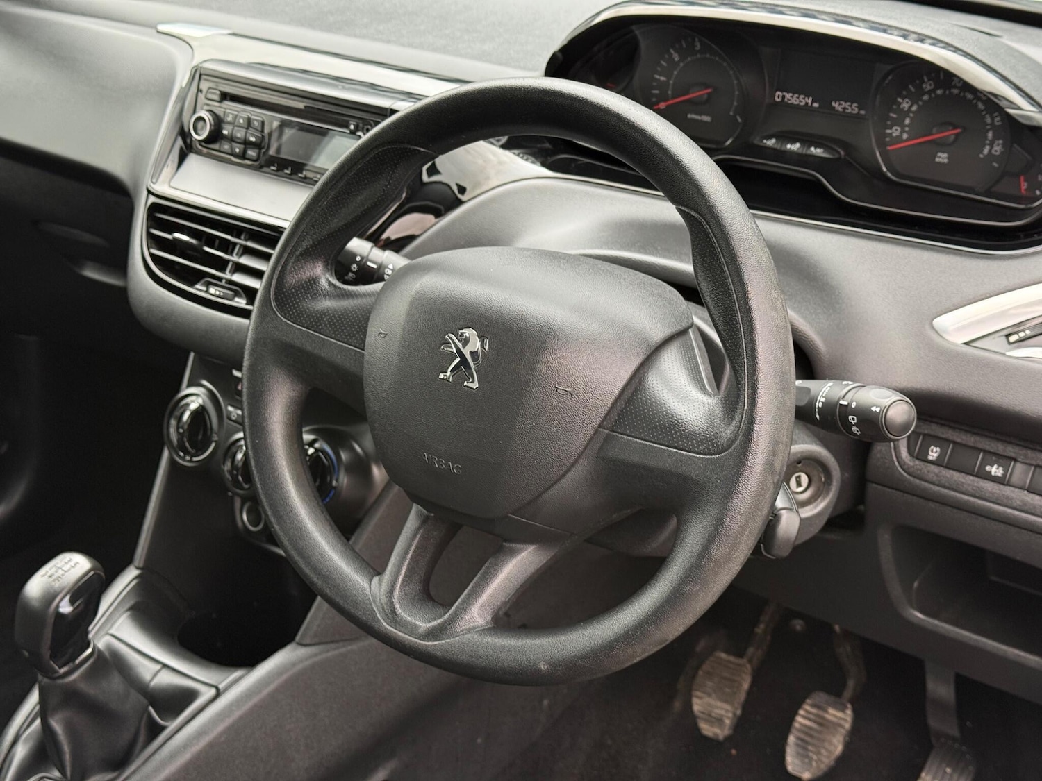 Used Peugeot 208 for sale - 77598404: Photo 3