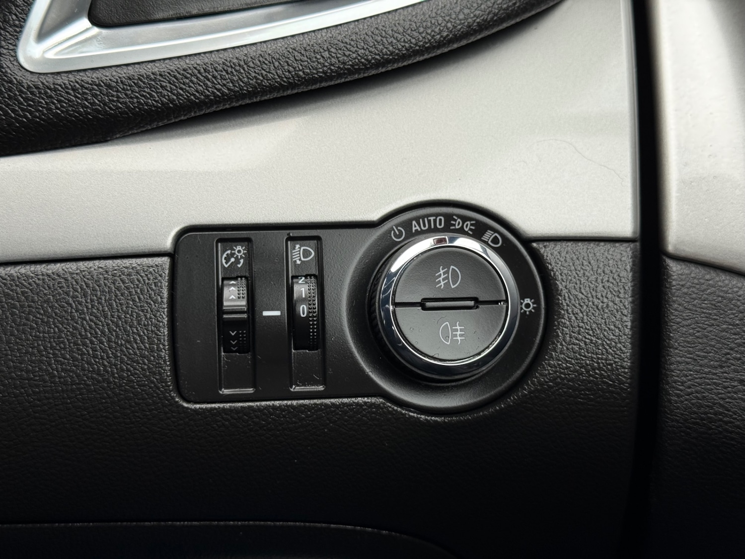 Used Vauxhall Mokka 2016 for sale - 76444515: Photo 29