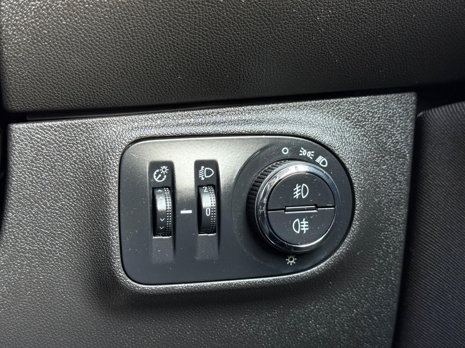 Used Vauxhall Corsa for sale - 77982395: Photo 27