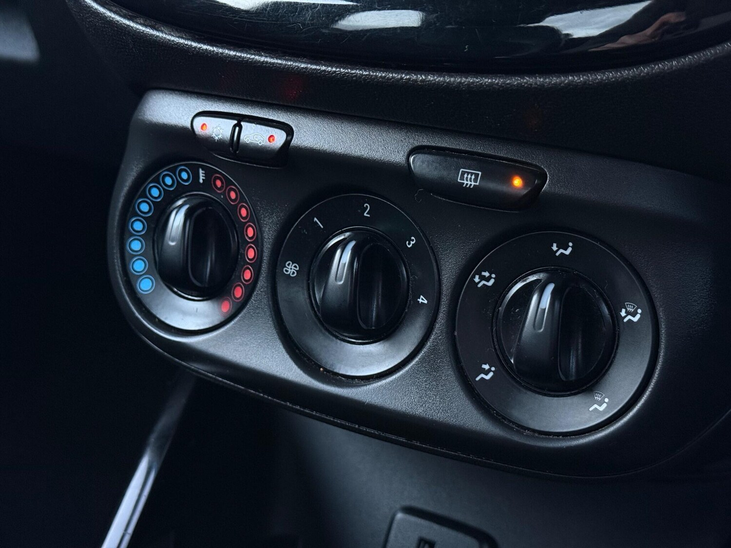 Used Vauxhall ADAM for sale - 77939738: Photo 19