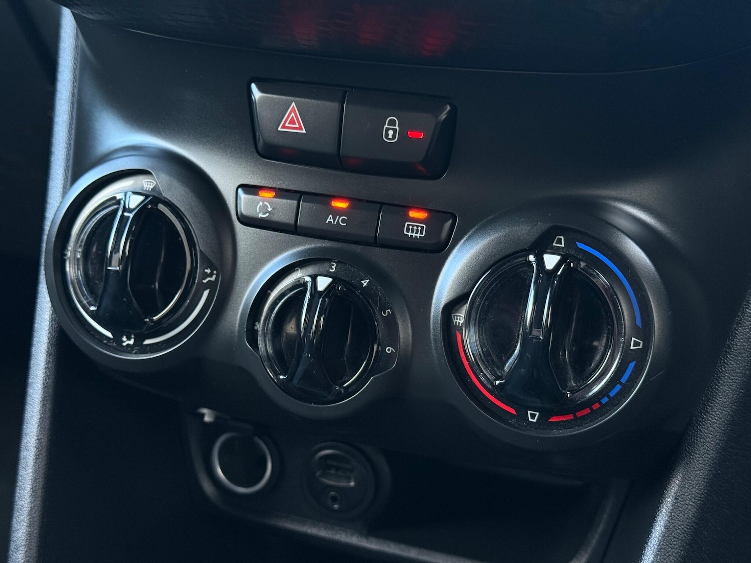 Used Peugeot 208 2016 for sale - 76681948: Photo 20