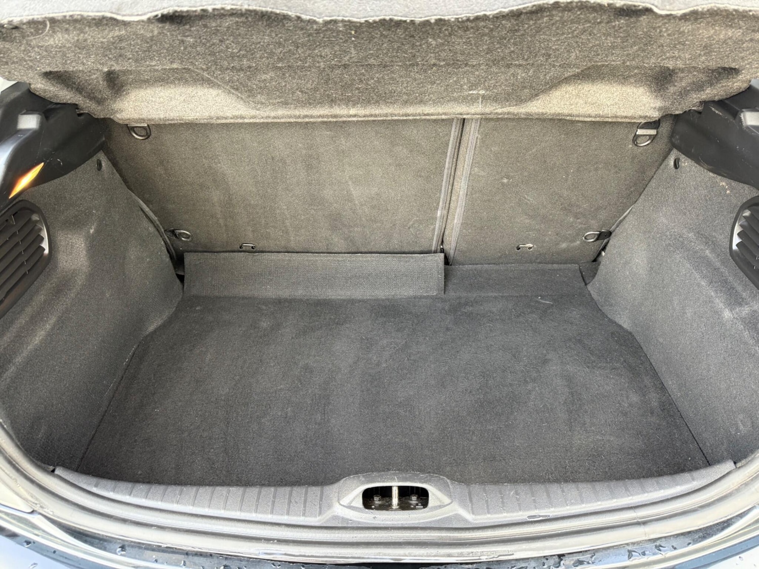 Used Peugeot 208 2016 for sale - 76681948: Photo 34