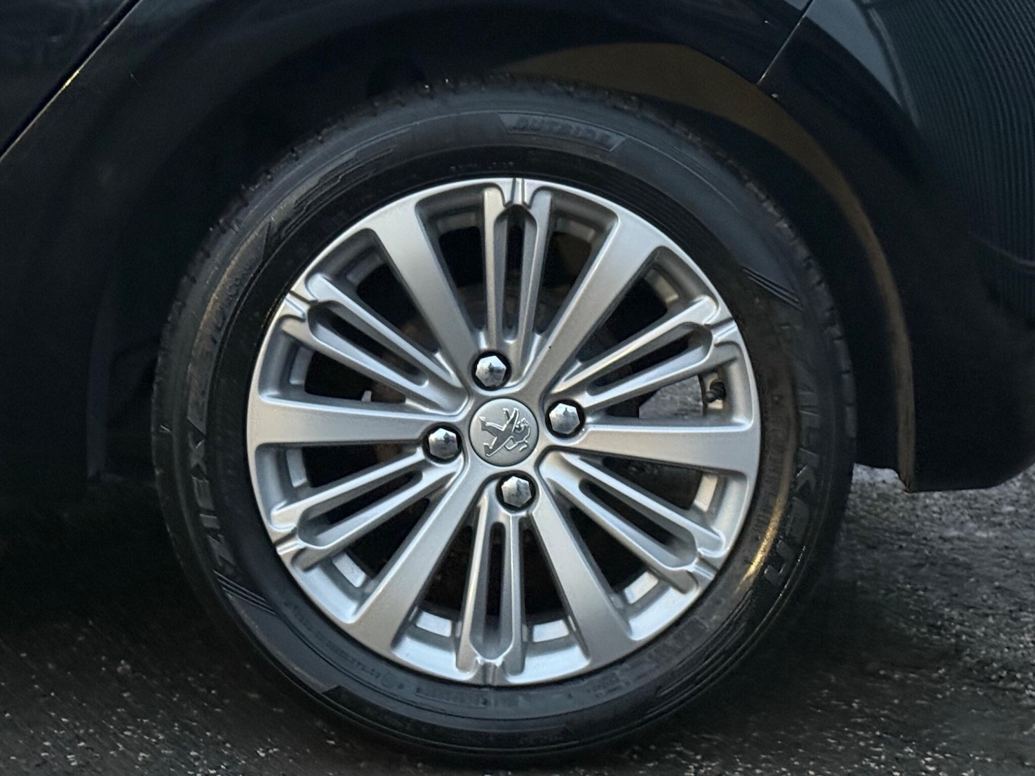 Used Peugeot 208 2016 for sale - 76681948: Photo 37