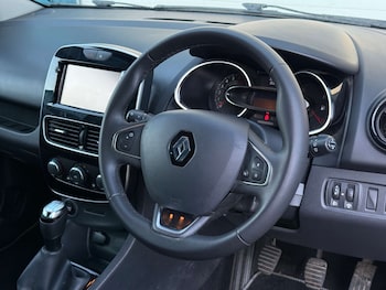 Used Renault Clio 2018 for sale - 79389878: Photo