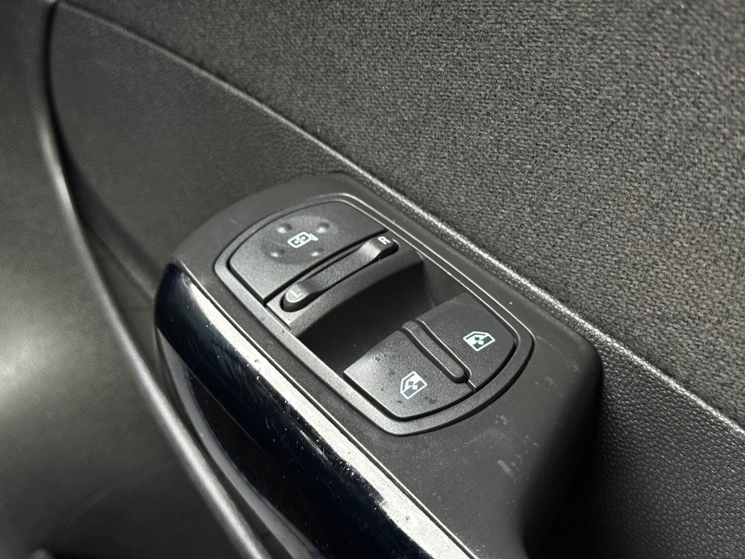 Used Vauxhall Corsa for sale - 77683244: Photo 26