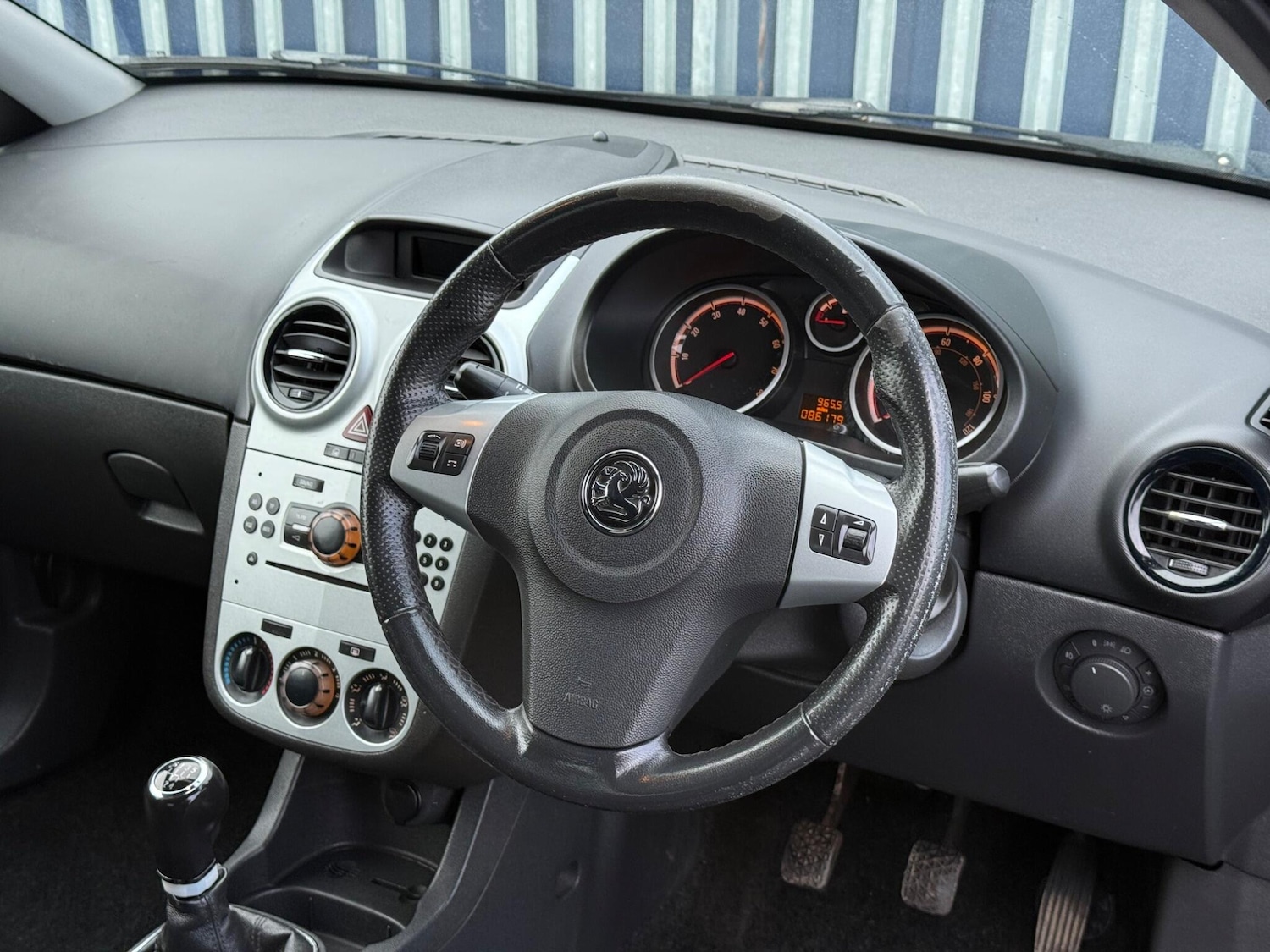 Used Vauxhall Corsa for sale - 77683244: Photo 3