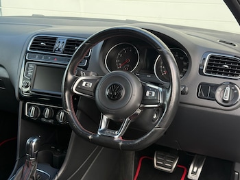 Used Volkswagen Polo 2016 for sale - 78609367: Photo