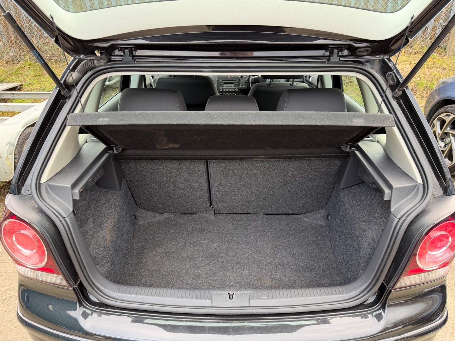 Used Volkswagen Polo 2009 for sale - 78204439: Photo 27