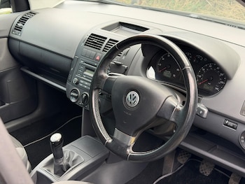 Used Volkswagen Polo 2009 for sale - 78204439: Photo