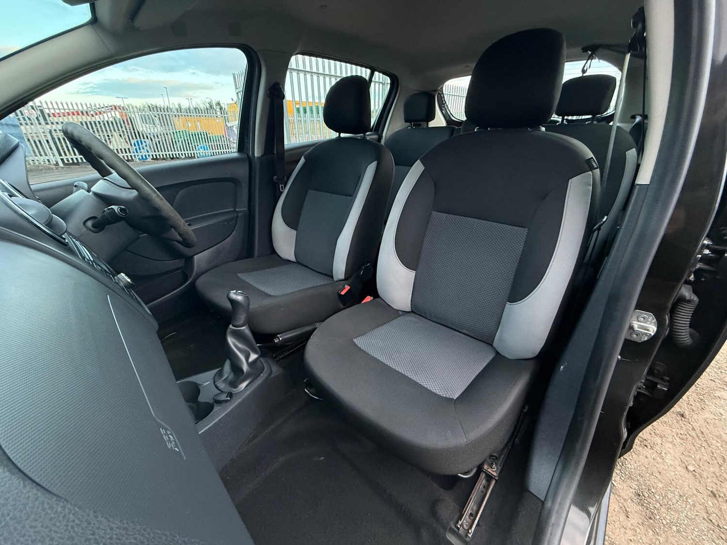 Used Dacia Sandero 2016 for sale - 77853691: Photo 14