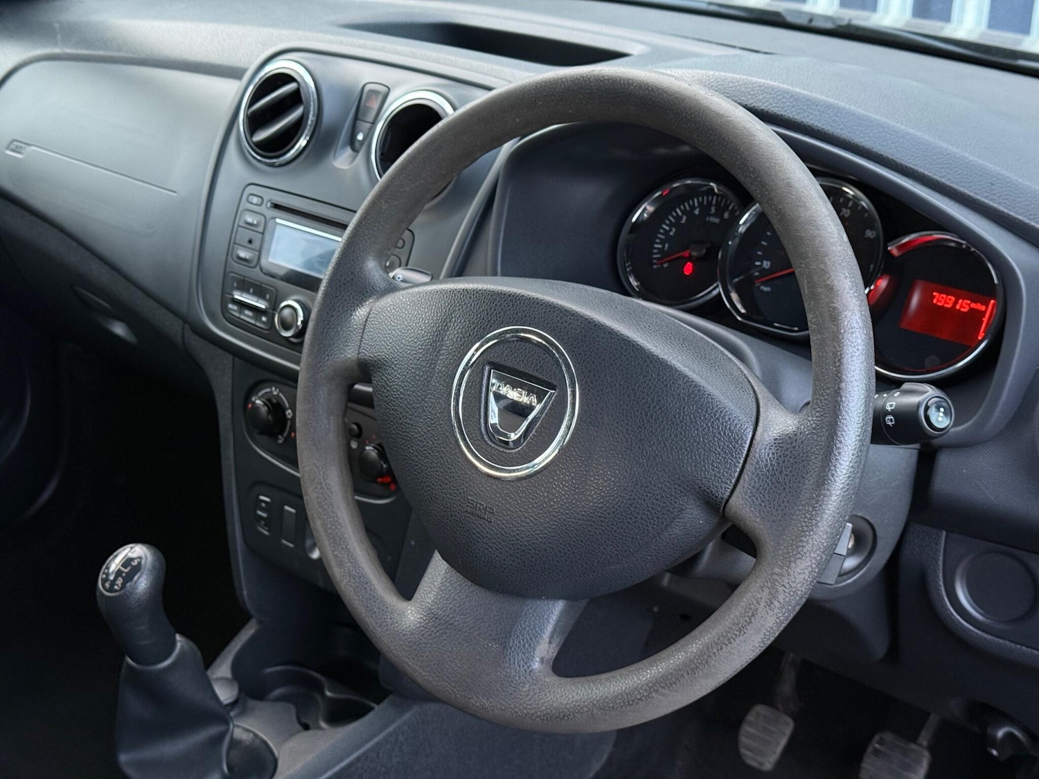 Used Dacia Sandero 2016 for sale - 77853691: Photo 3