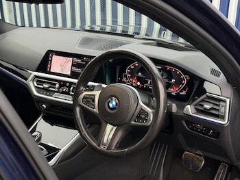 Used BMW 3 Series 2019 for sale - 77190782: Photo