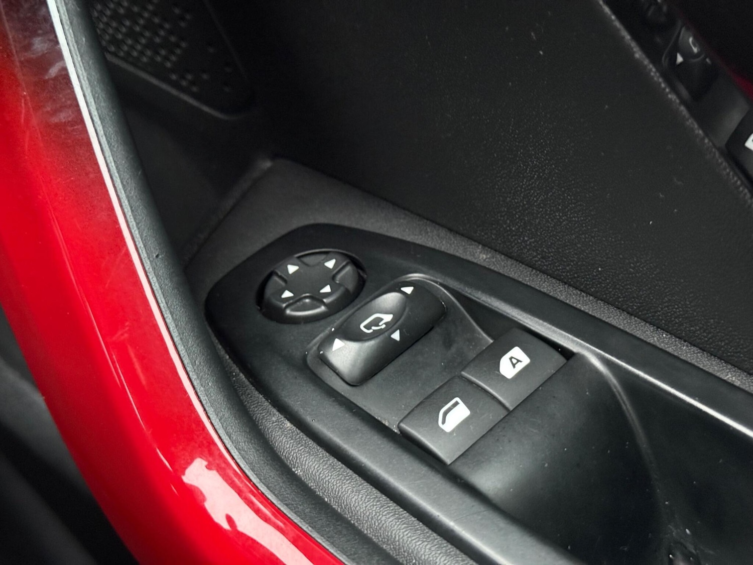 Used Peugeot 208 for sale - 77020975: Photo 27