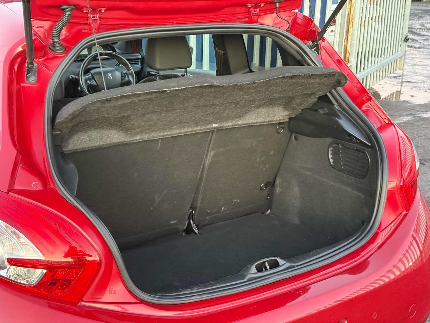 Used Peugeot 208 for sale - 77020975: Photo 35