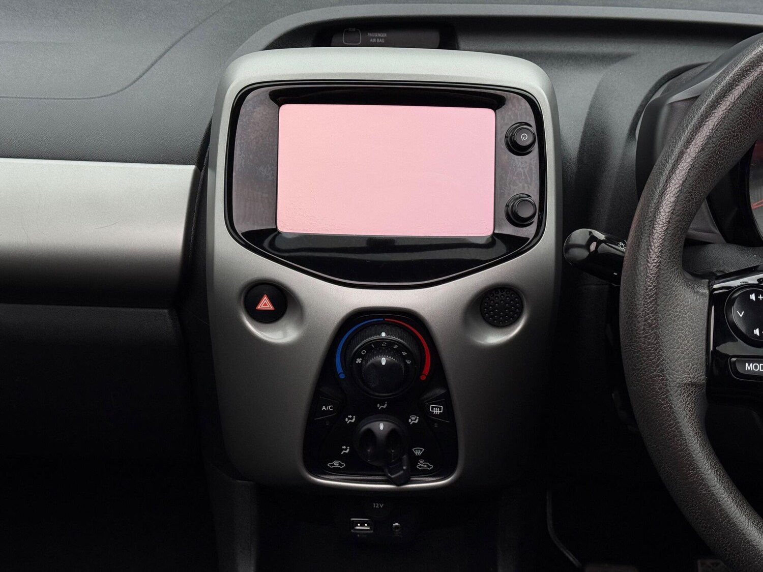 Used Peugeot 108 for sale - 77469197: Photo 18