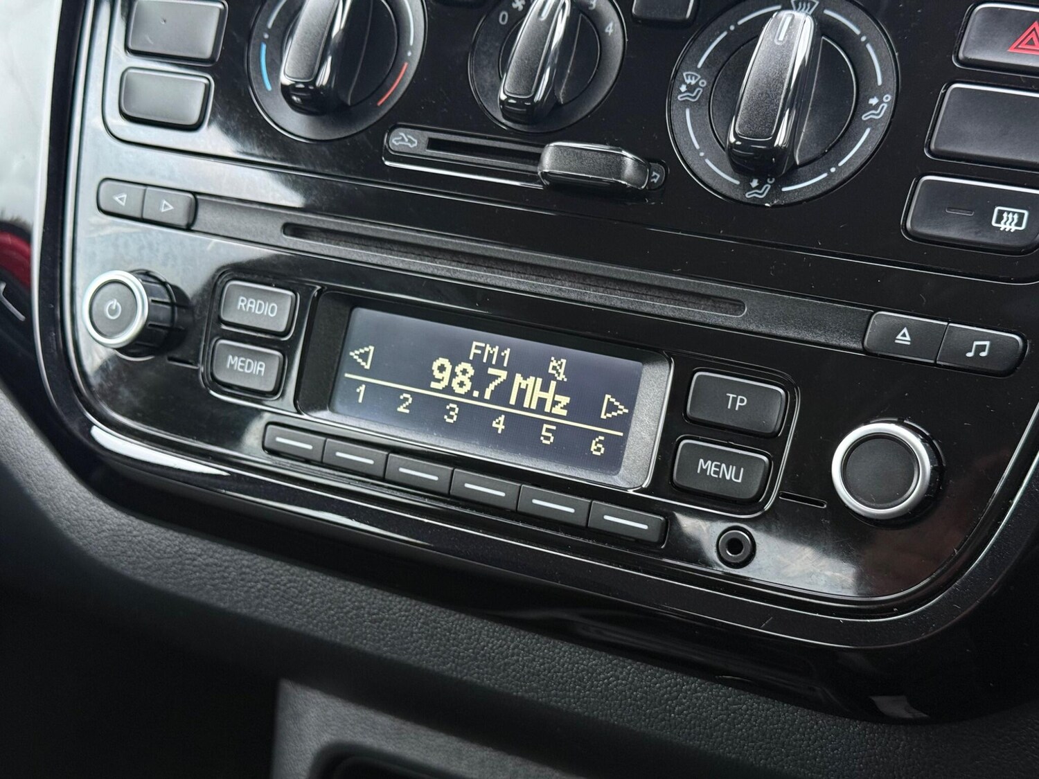 Used Volkswagen up! 2015 for sale - 77455065: Photo 19