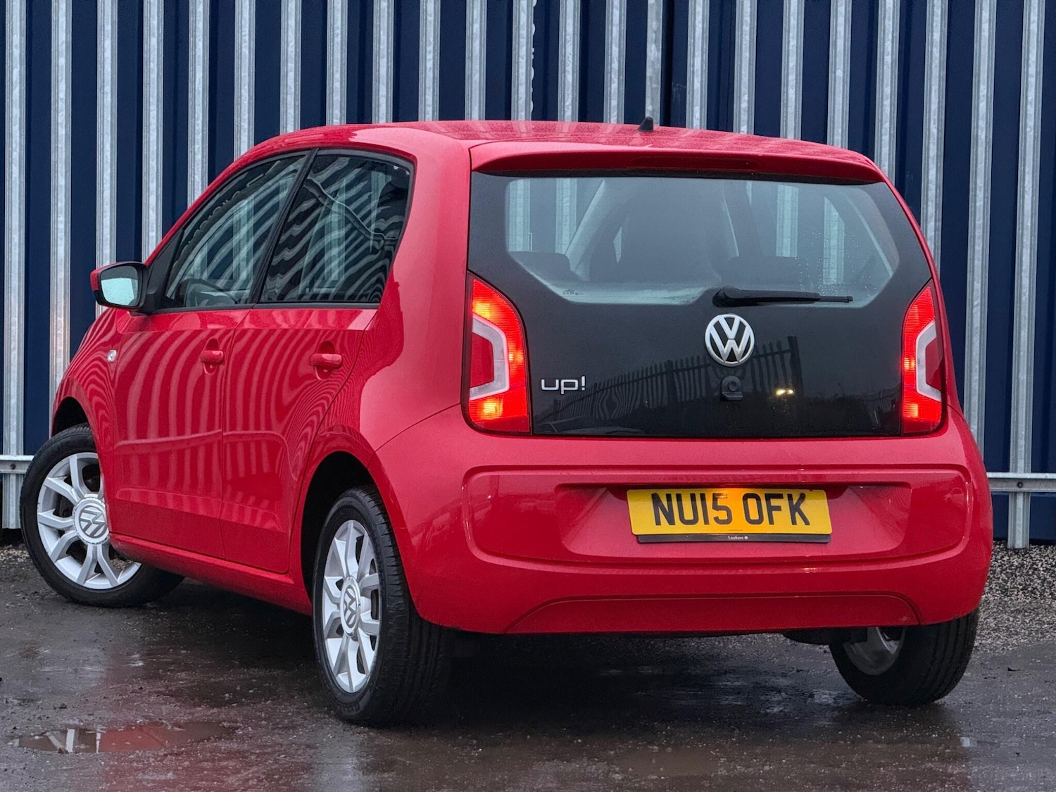 Used Volkswagen up! 2015 for sale - 77455065: Photo 2