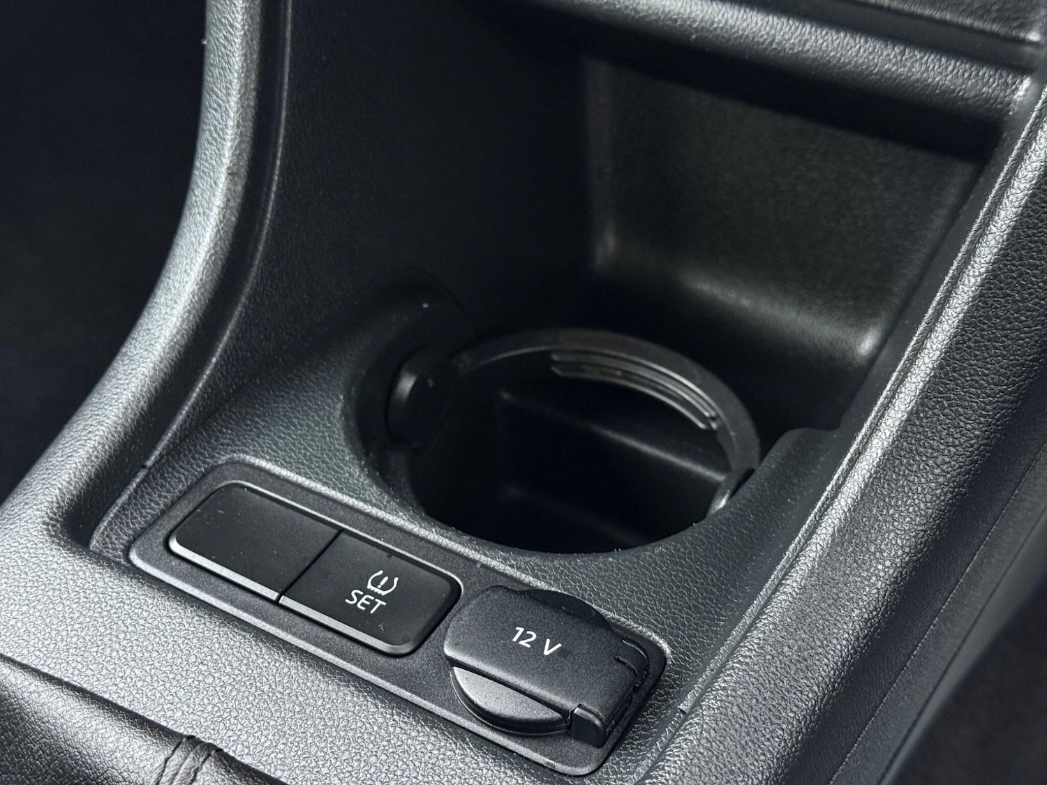 Used Volkswagen up! 2015 for sale - 77455065: Photo 27