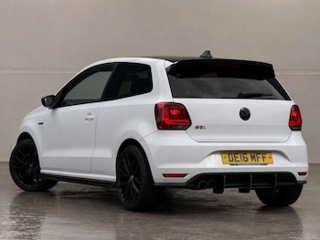Used Volkswagen Polo 2016 for sale - 78830470: Photo