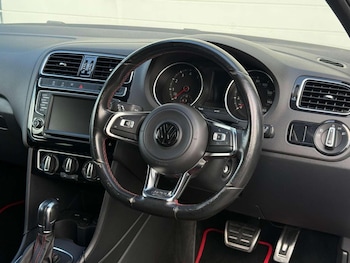 Used Volkswagen Polo 2016 for sale - 78830470: Photo
