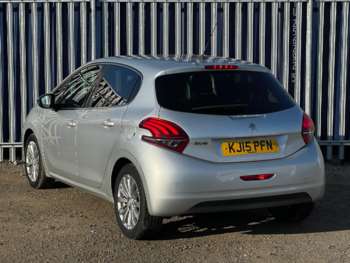 Used Peugeot 208 2015 for sale - 74307280: Photo