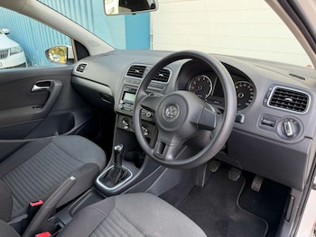Used Volkswagen Polo 2011 for sale - 79311284: Photo