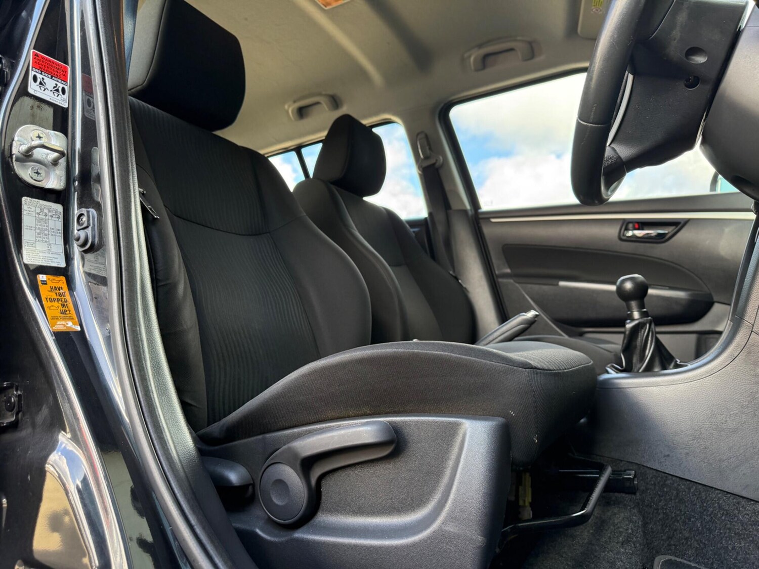 Used Suzuki Swift for sale - 78057550: Photo 15