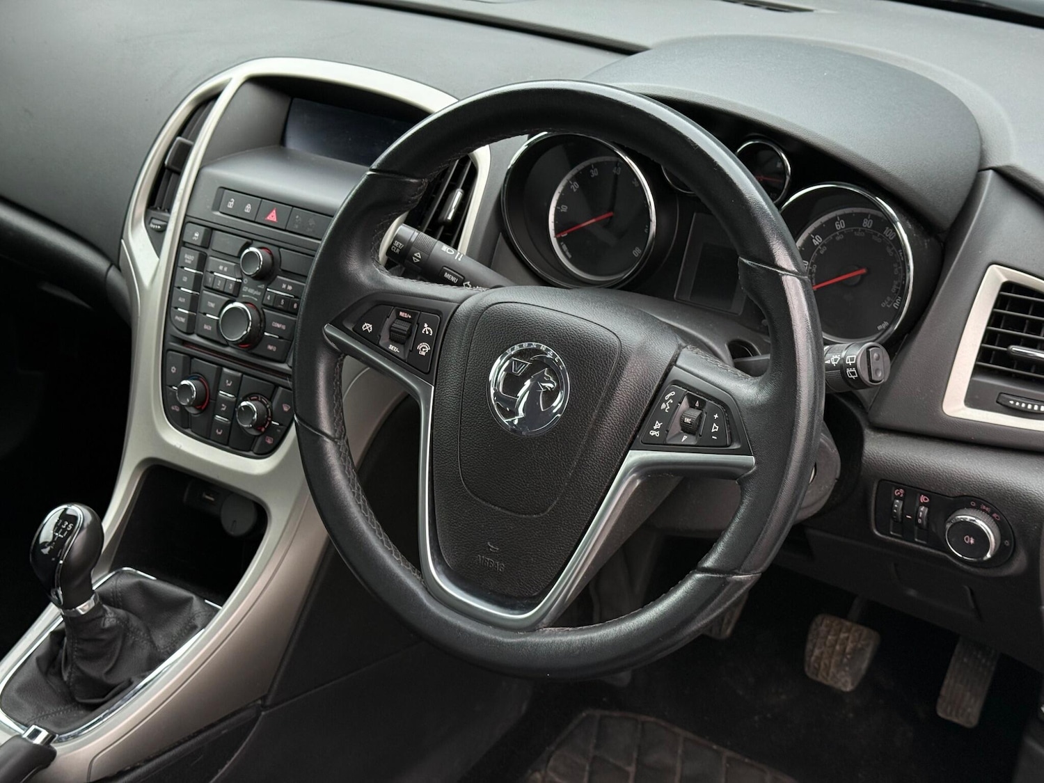 Used Vauxhall Astra 2014 for sale - 76913684: Photo 3