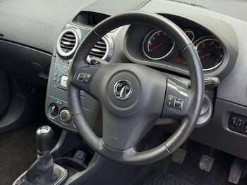Used Vauxhall Corsa 2011 for sale - 78830127: Photo