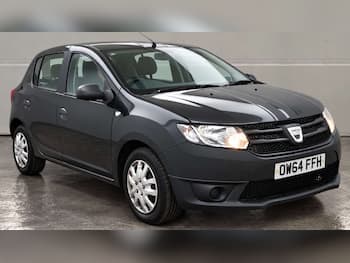 Used Dacia Sandero 2015 for sale - 79773205: Photo