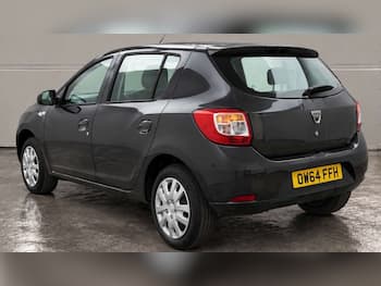 Used Dacia Sandero 2015 for sale - 79773205: Photo