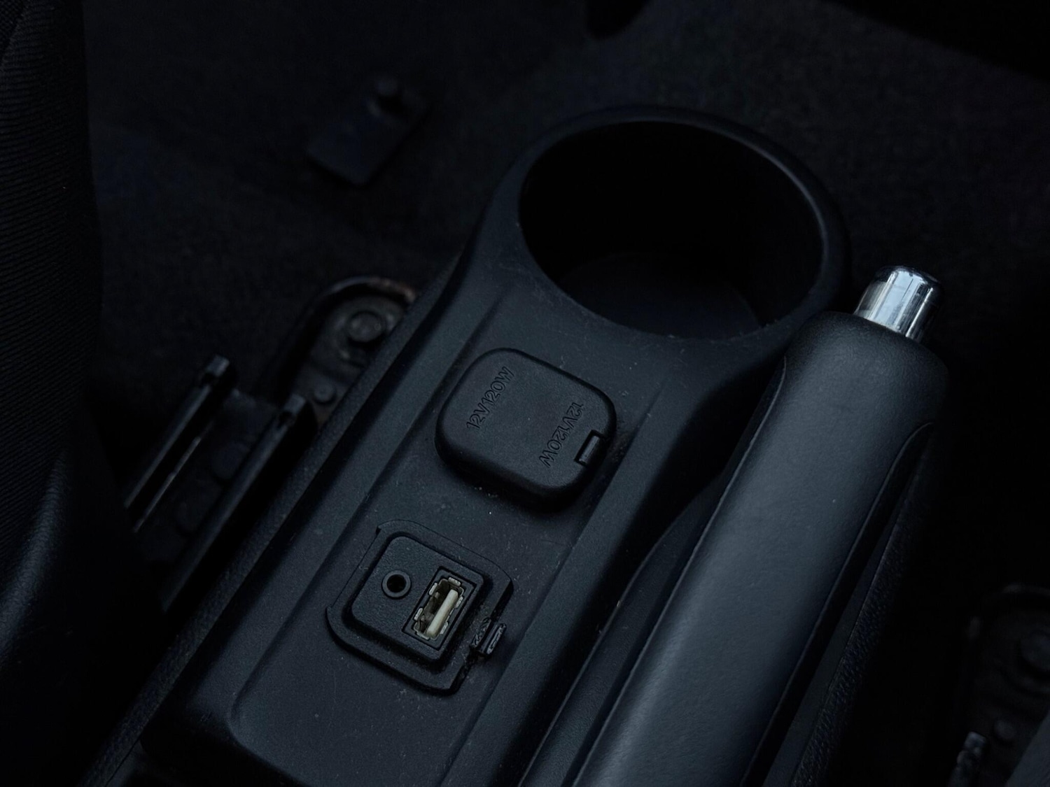 Used Mazda Mazda2 2013 for sale - 77021102: Photo 21