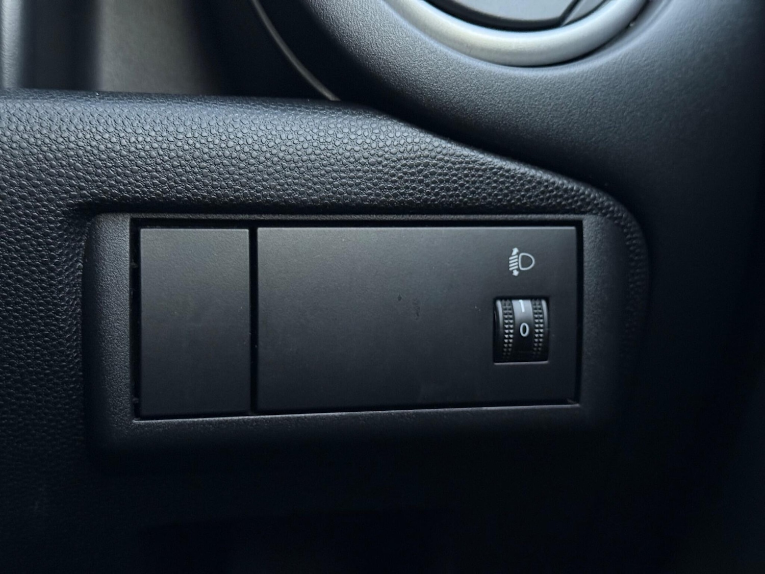 Used Mazda Mazda2 2013 for sale - 77021102: Photo 22