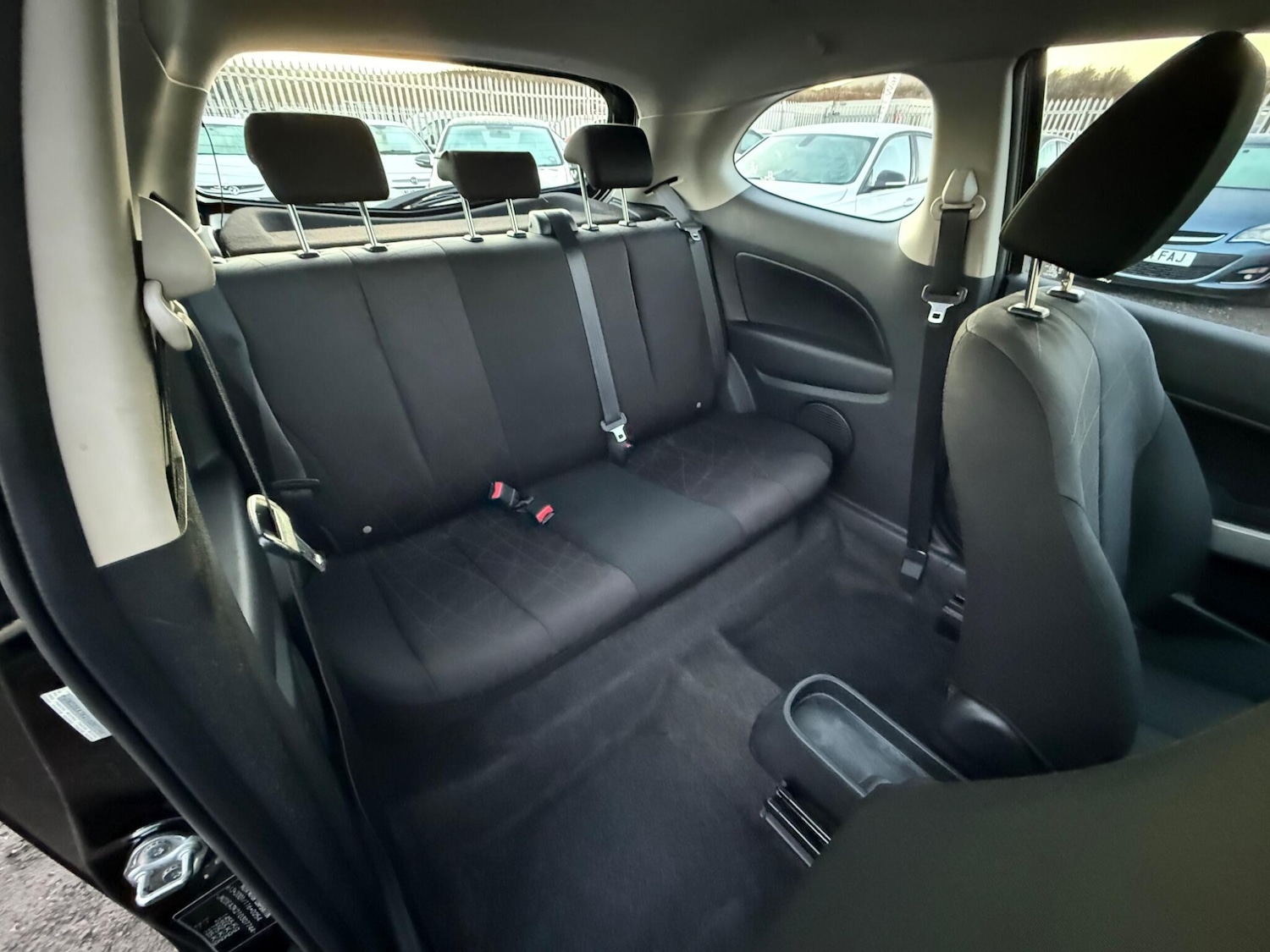 Used Mazda Mazda2 2013 for sale - 77021102: Photo 25