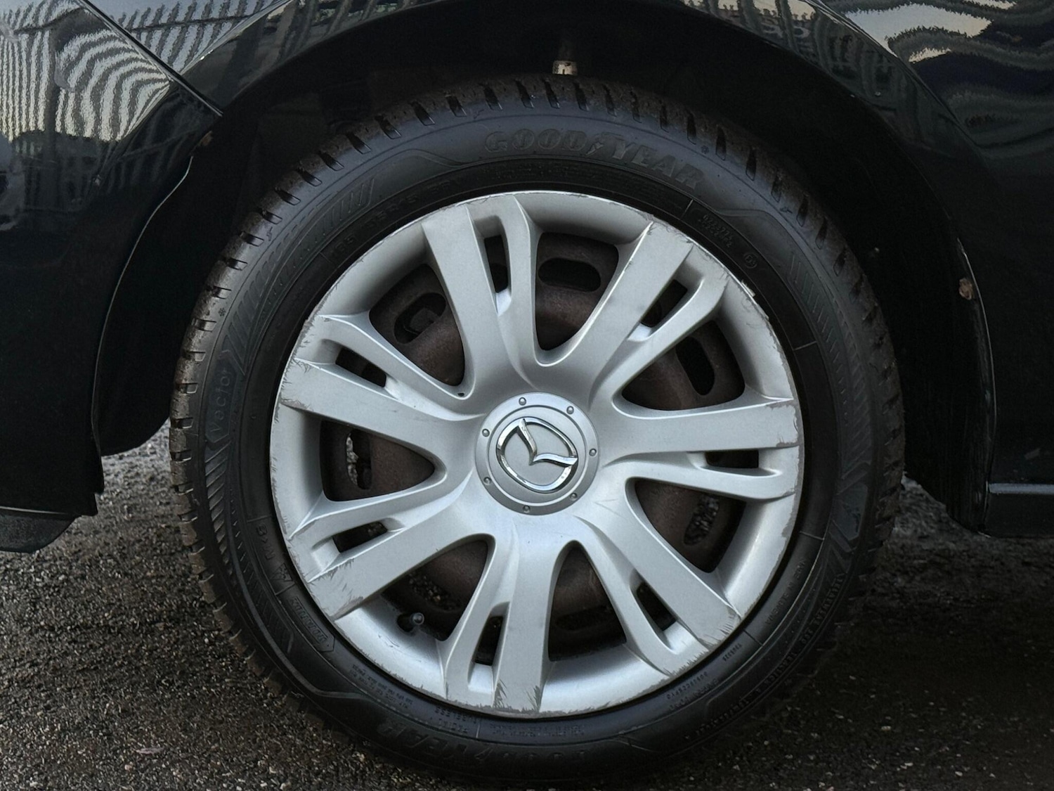 Used Mazda Mazda2 2013 for sale - 77021102: Photo 31