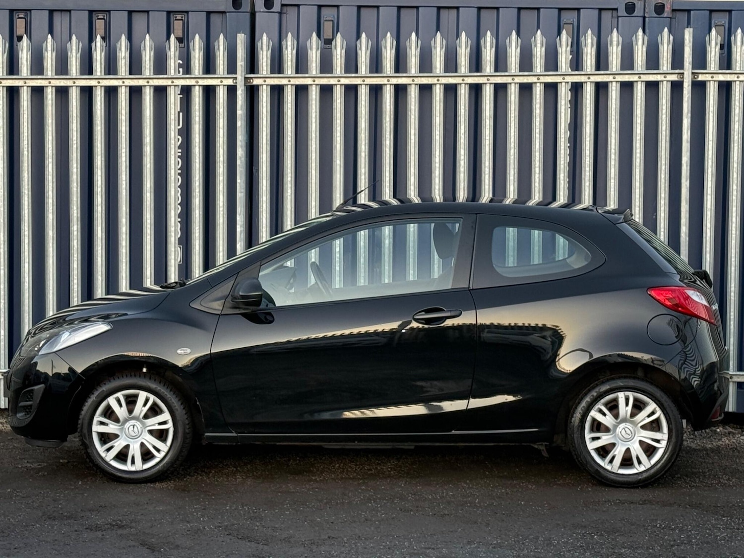 Used Mazda Mazda2 2013 for sale - 77021102: Photo 9