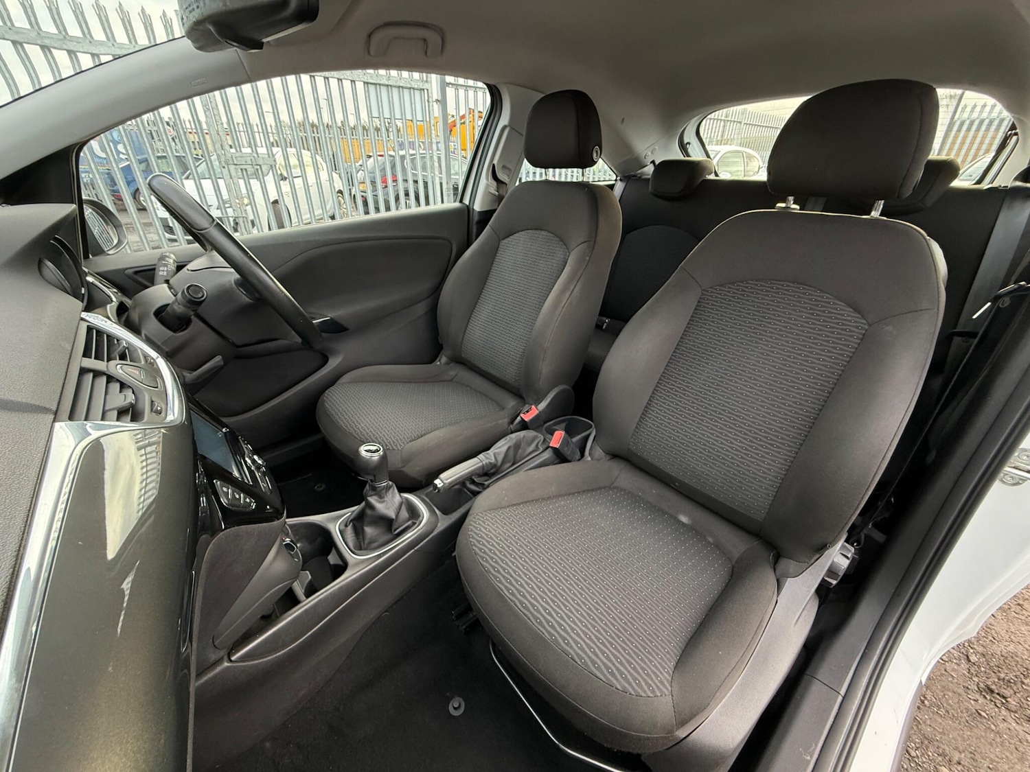 Used Vauxhall Corsa 2016 for sale - 76912916: Photo 14