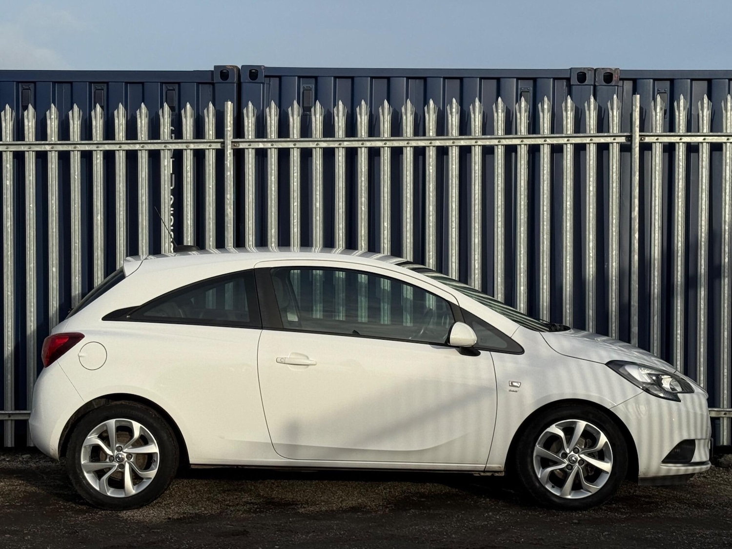 Used Vauxhall Corsa 2016 for sale - 76912916: Photo 6