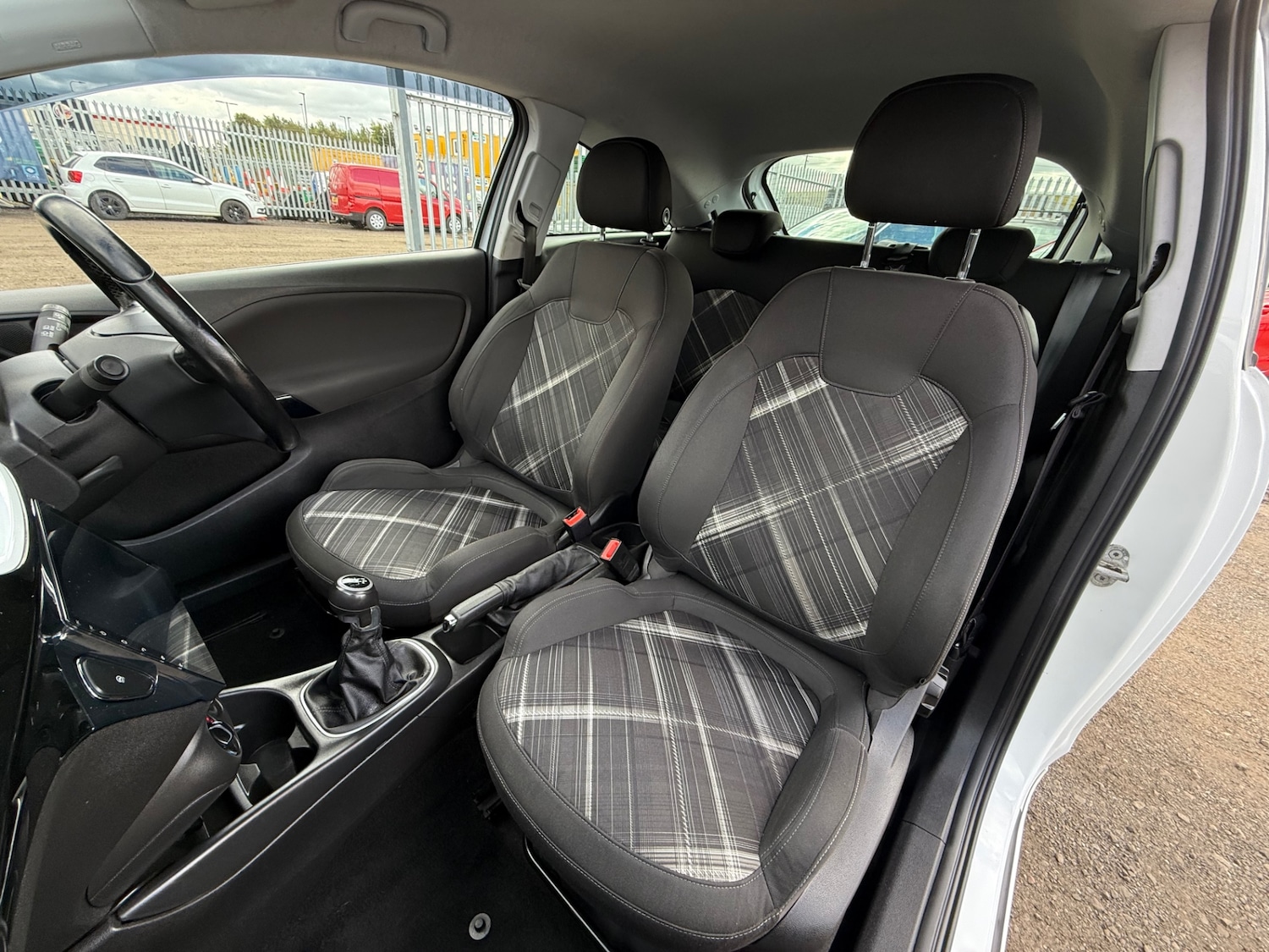 Used Vauxhall Corsa 2015 for sale - 75894649: Photo 14