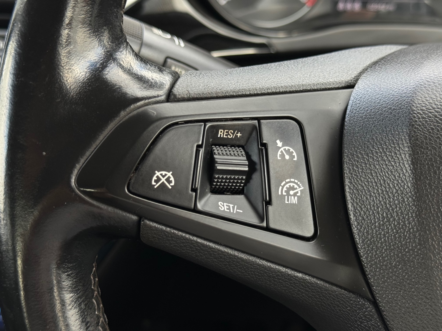 Used Vauxhall Corsa 2015 for sale - 75894649: Photo 23