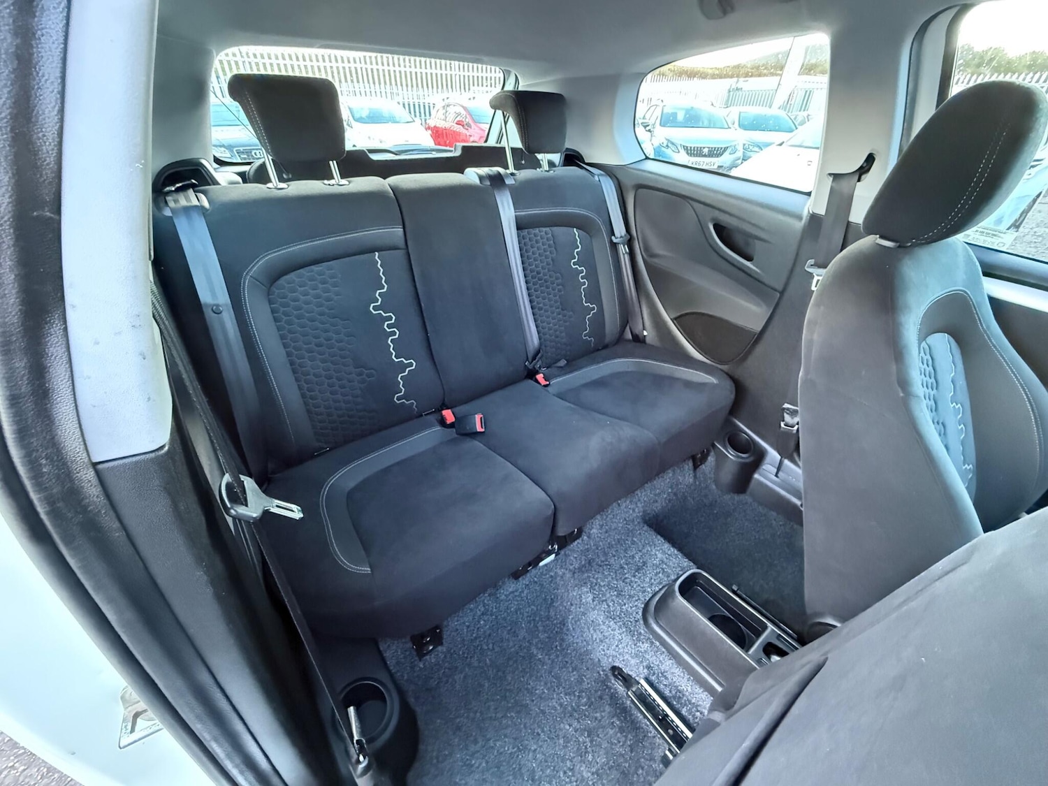 Used Fiat Punto 2016 for sale - 76681940: Photo 30