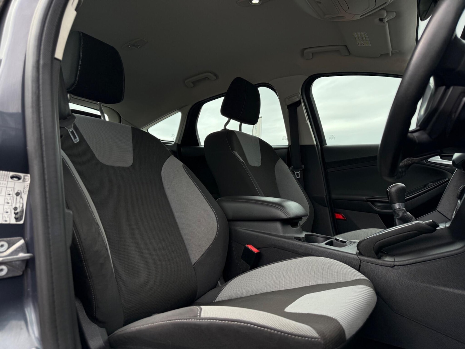 Used Ford Focus 2011 for sale - 76681955: Photo 15